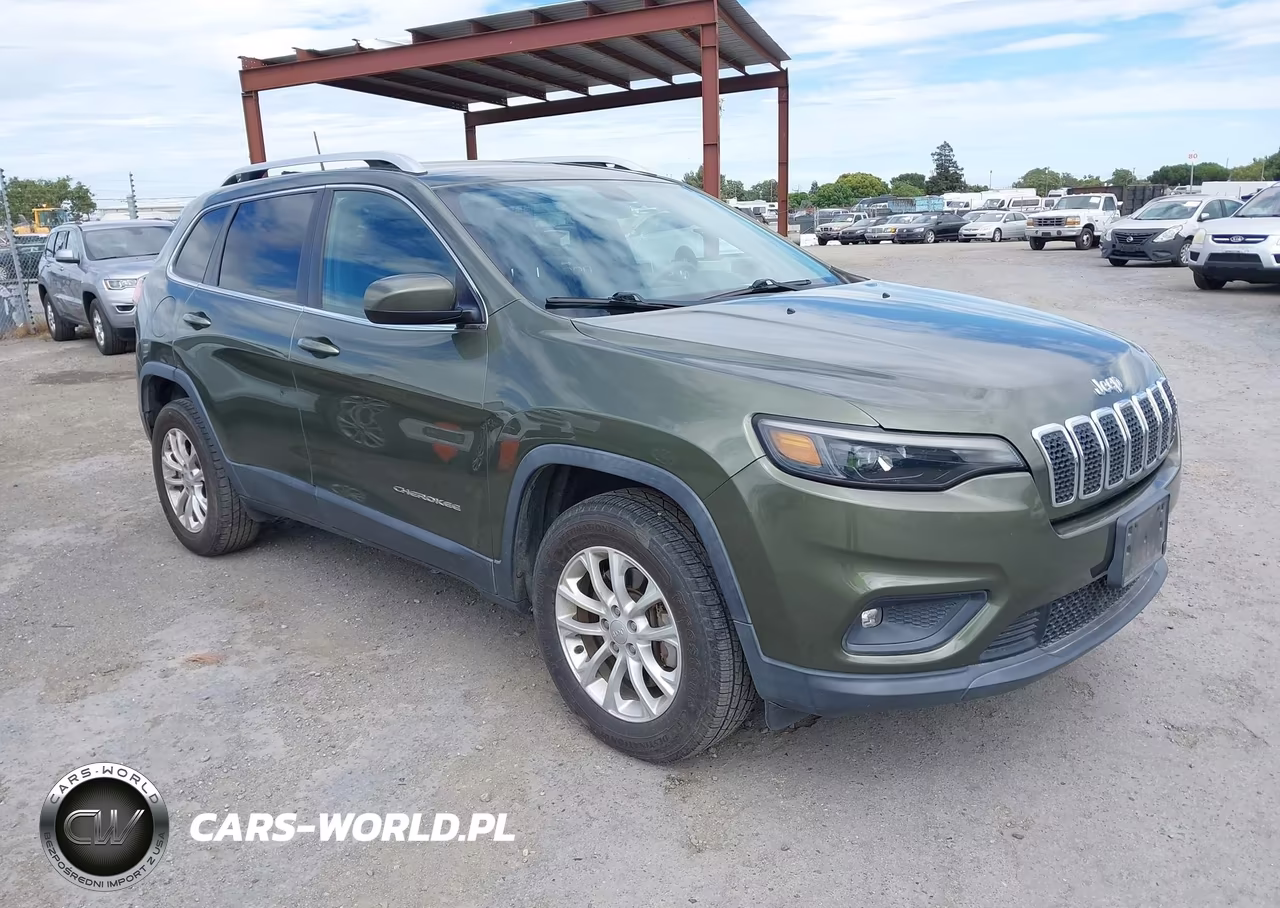 2019 Jeep Cherokee Latitude 4X4 – zdjęcie 1 z 17