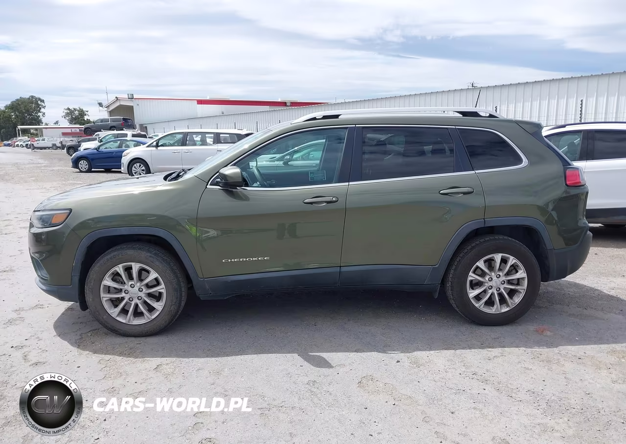 2019 Jeep Cherokee Latitude 4X4 VIN:1C4PJMCB8KD440348 - 15