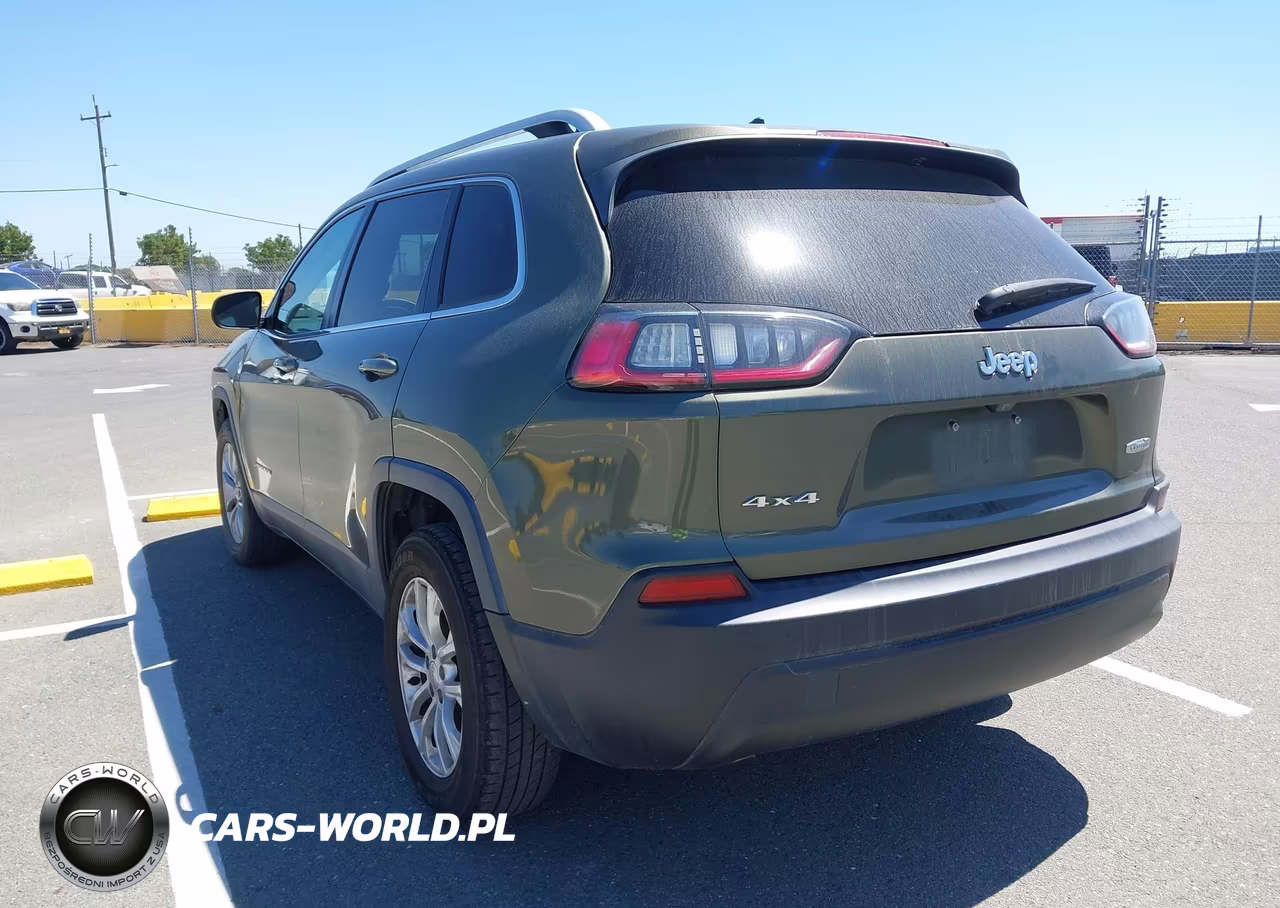 2019 Jeep Cherokee Latitude 4X4 VIN:1C4PJMCB8KD440348 - 6