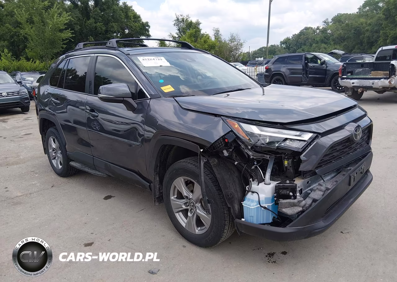 2025 Toyota Rav4 Xle – zdjęcie 1 z 17