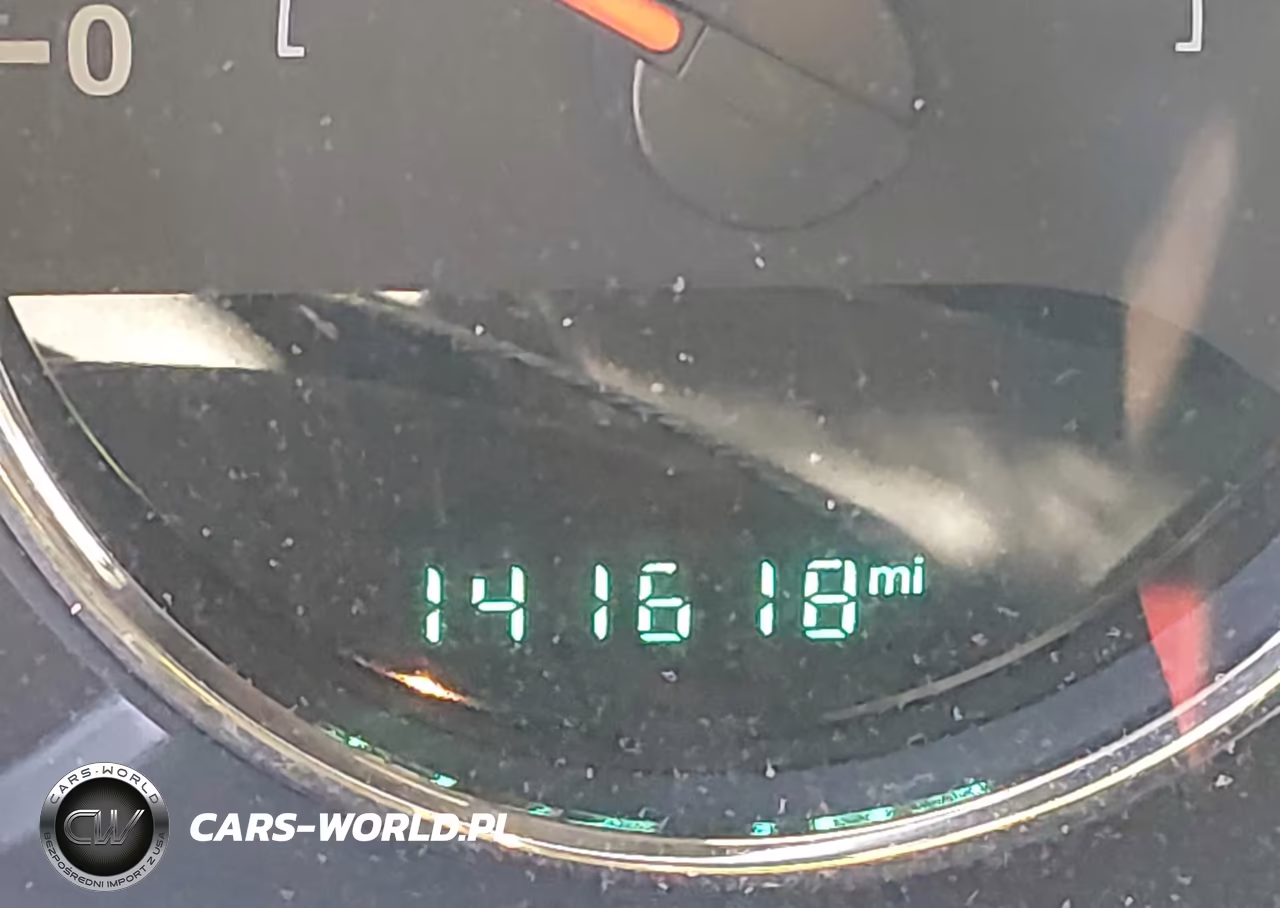 2016 Jeep Wrangler Unlimited Sahara VIN:1C4BJWEG2GL104772 - 15