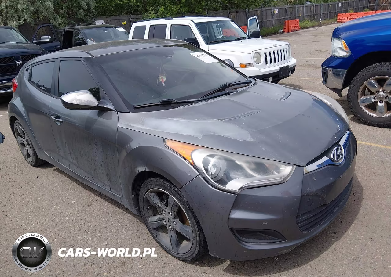 2012 Hyundai Veloster Base W-Black