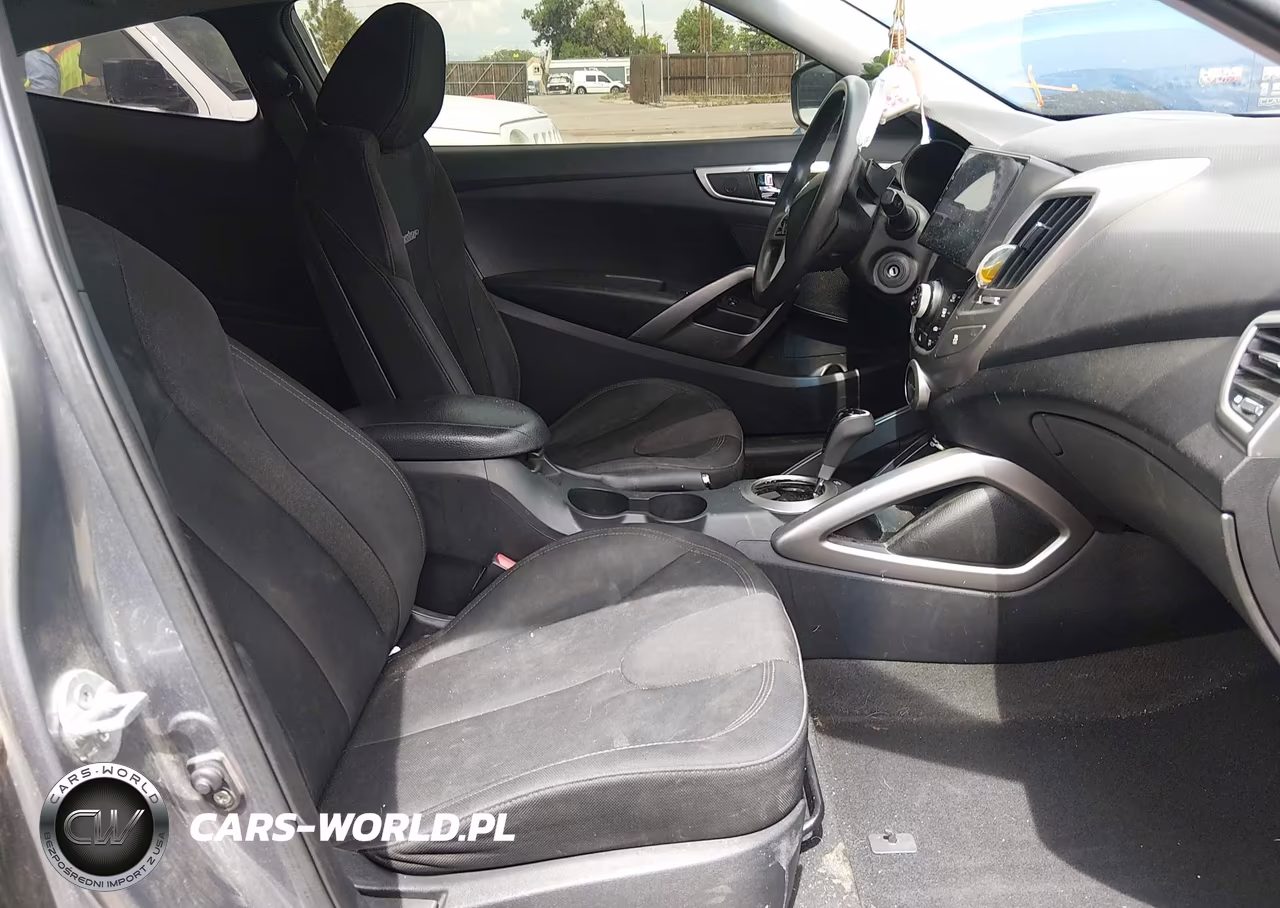 2012 Hyundai Veloster Base W-Black VIN:KMHTC6AD2CU026276 - 5