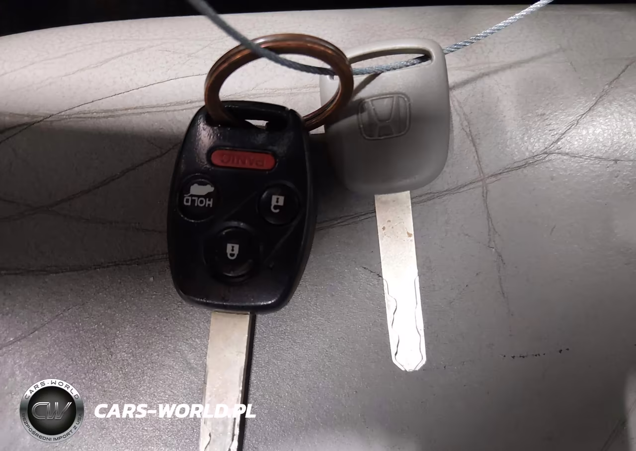 2012 Honda Pilot Touring VIN:5FNYF4H97CB065204 - 11
