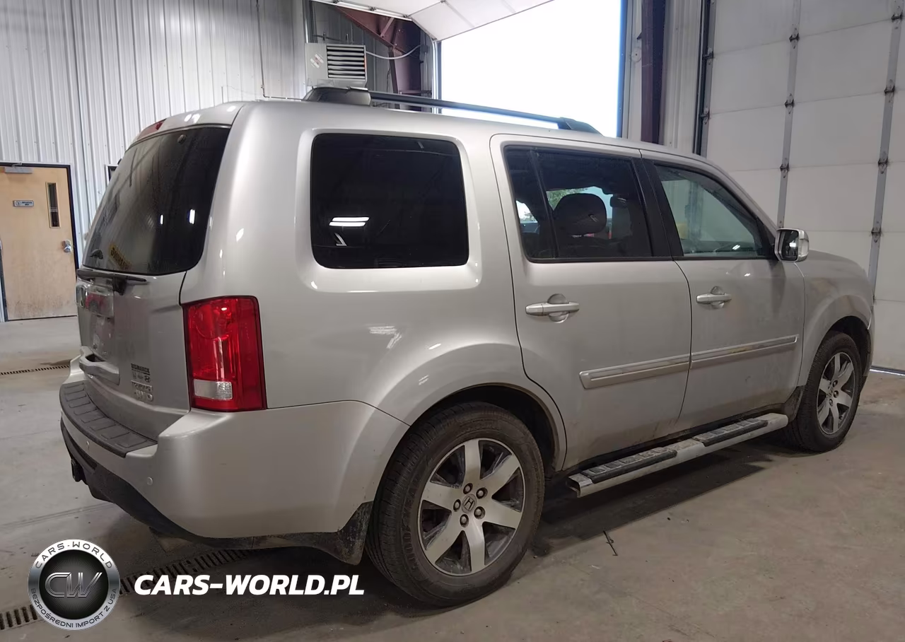 2012 Honda Pilot Touring VIN:5FNYF4H97CB065204 - 4