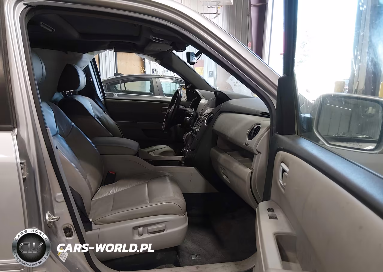 2012 Honda Pilot Touring VIN:5FNYF4H97CB065204 - 5