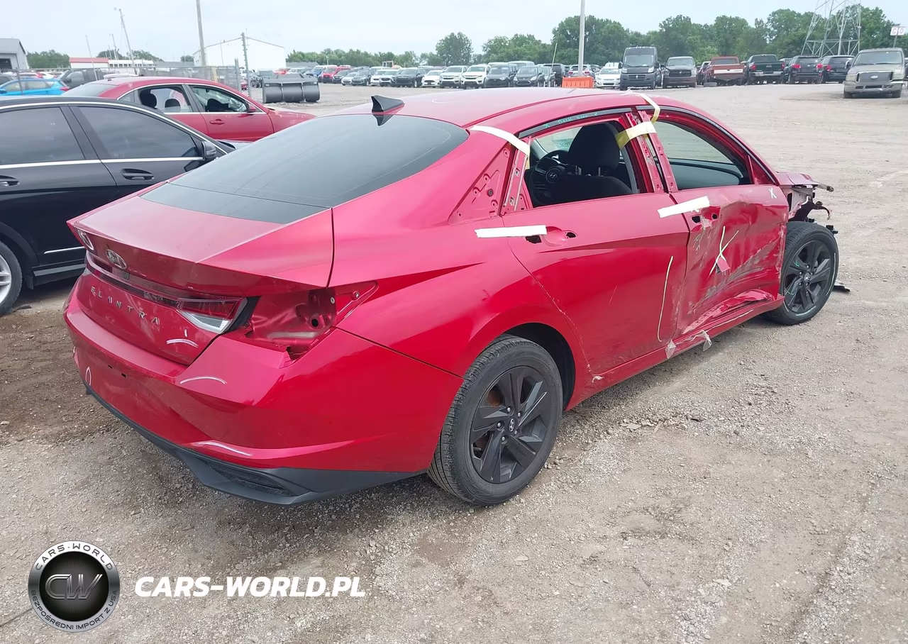 2021 Hyundai Elantra Sel VIN:5NPLM4AG2MH044496 - 4