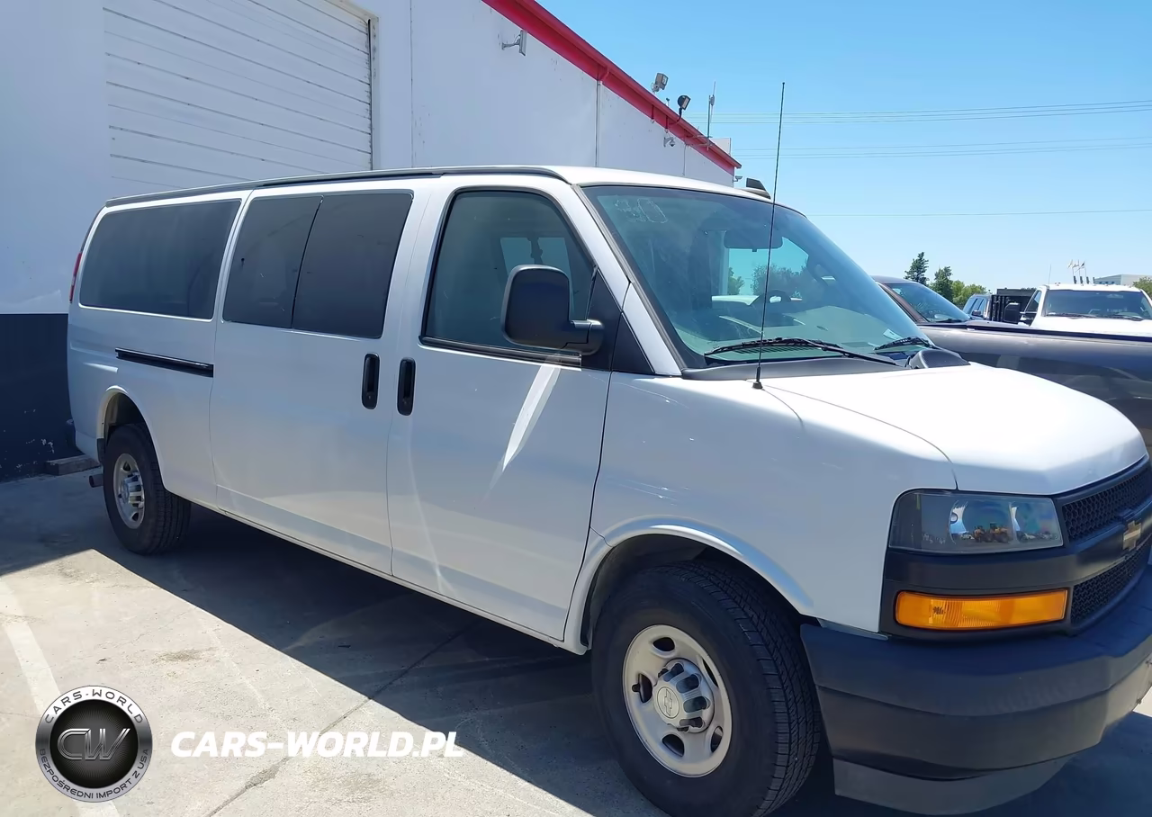 2018 Chevrolet Express 3500 Ls VIN:1GAZGNFG7J1275597 - 14