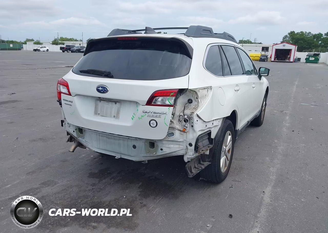 2017 Subaru Outback 2.5I Premium VIN:4S4BSACCXH3269112 - 4