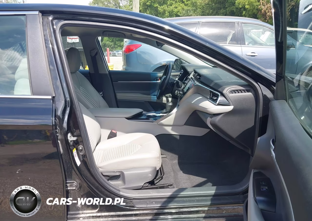 2018 Toyota Camry Se VIN:4T1B11HK8JU155614 - 5
