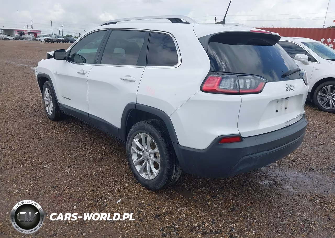2019 Jeep Cherokee Latitude Fwd VIN:1C4PJLCB8KD428324 - 3
