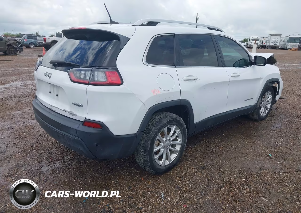 2019 Jeep Cherokee Latitude Fwd VIN:1C4PJLCB8KD428324 - 4