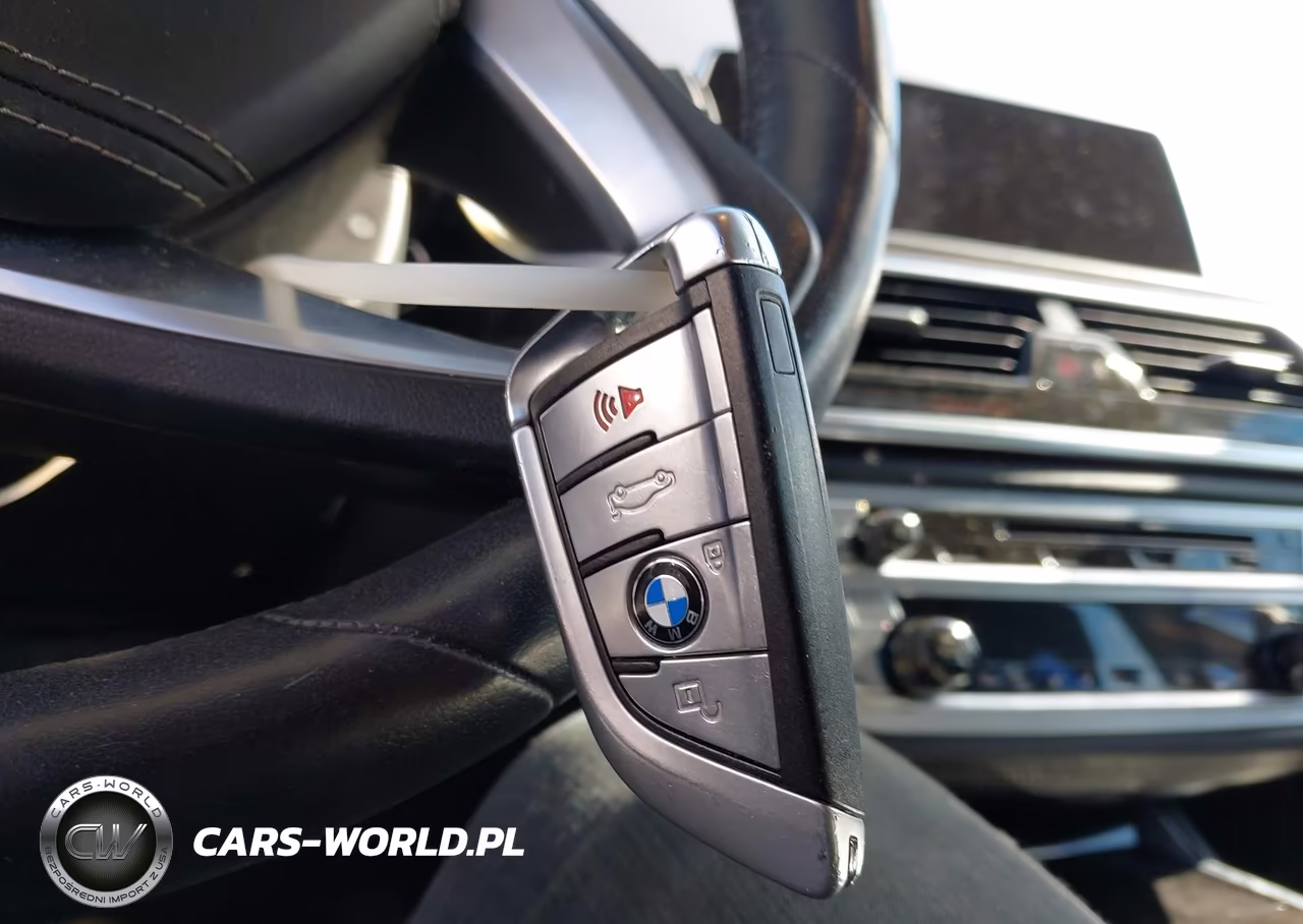 2016 BMW 750I xDrive VIN:WBA7F2C51GGE12333 - 11