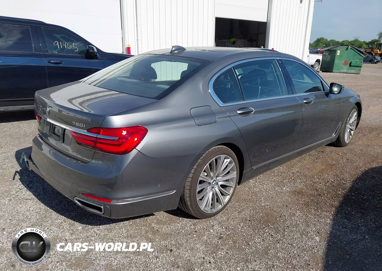 2016 BMW 750I xDrive VIN:WBA7F2C51GGE12333 - 4