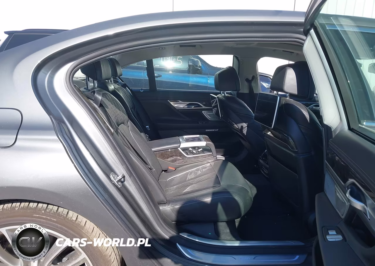 2016 BMW 750I xDrive VIN:WBA7F2C51GGE12333 - 8