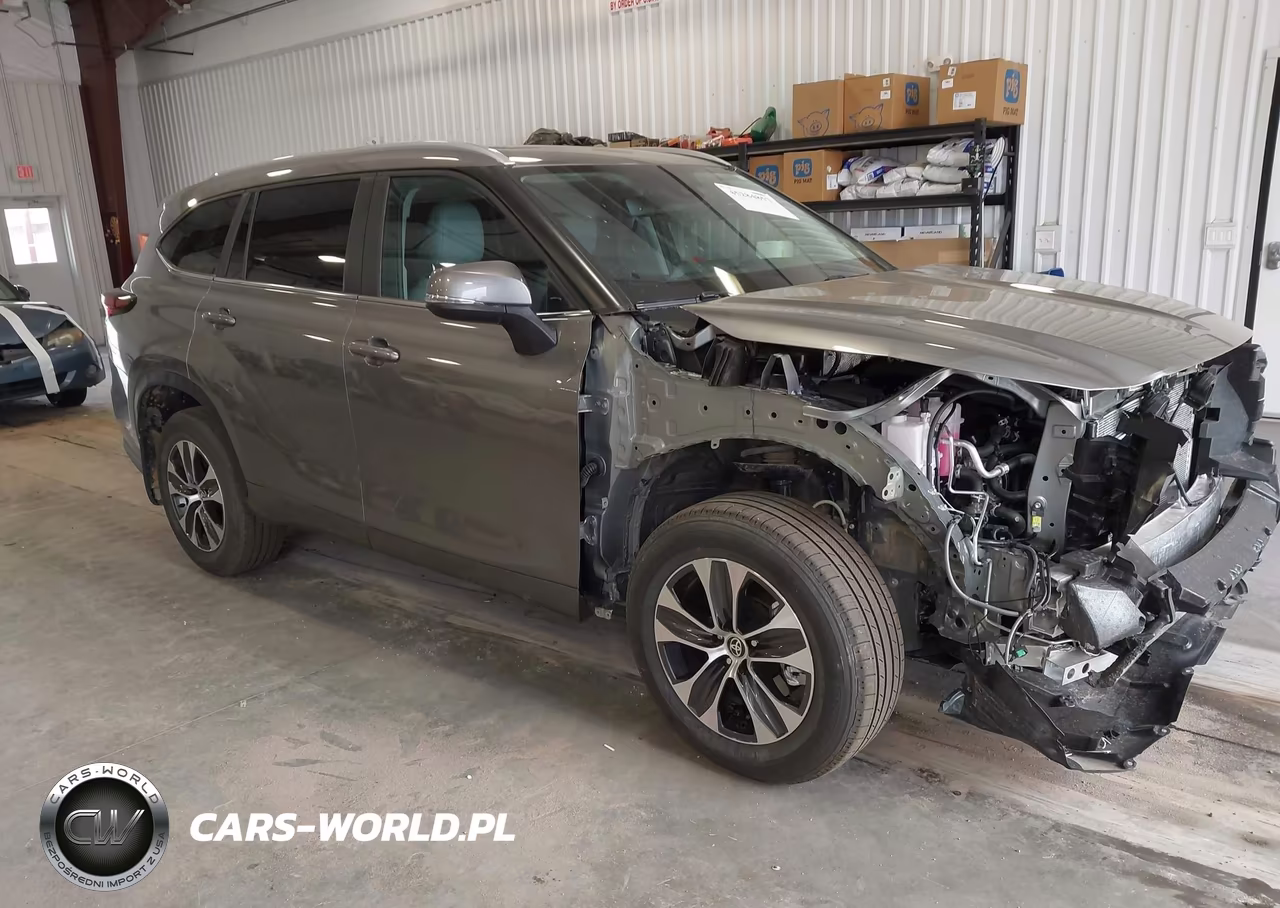 2025 Toyota Highlander Xle – zdjęcie 1 z 18