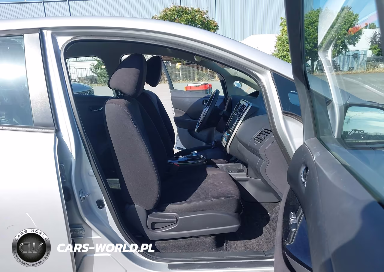 2017 Nissan Leaf Sv VIN:1N4BZ0CP3HC301661 - 5