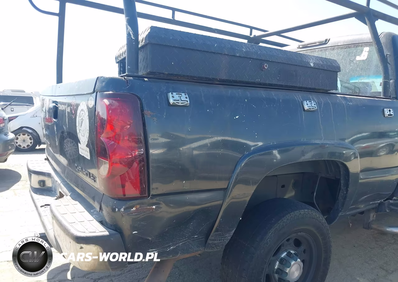 2003 Chevrolet Silverado 2500Hd Ls VIN:1GCHC23U63F255242 - 13