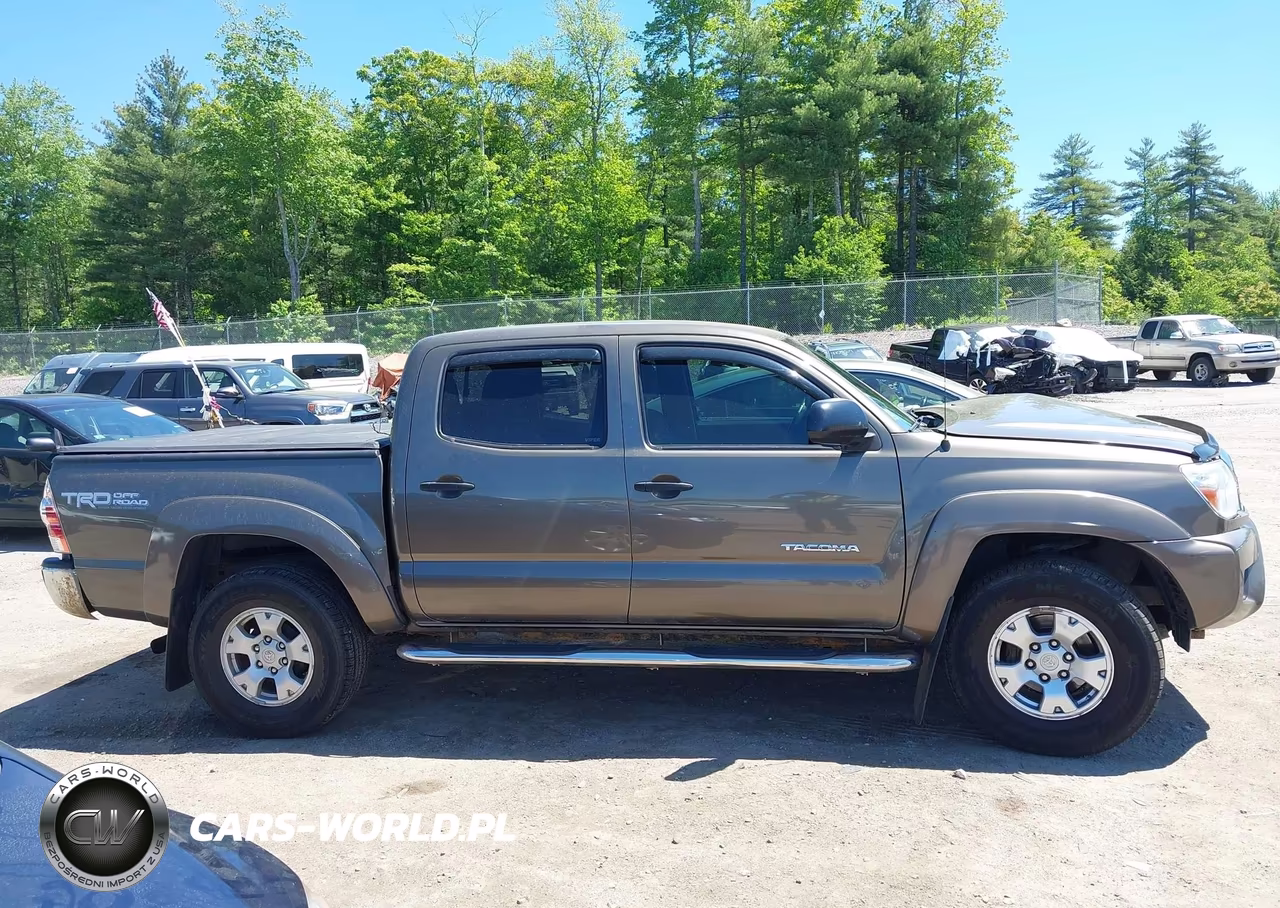 2013 Toyota Tacoma Base V6 VIN:3TMLU4EN9DM111792 - 14