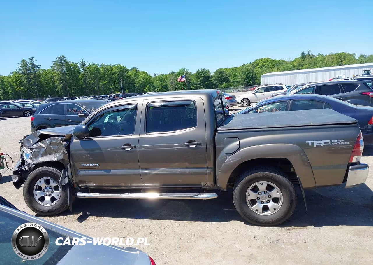 2013 Toyota Tacoma Base V6 VIN:3TMLU4EN9DM111792 - 15