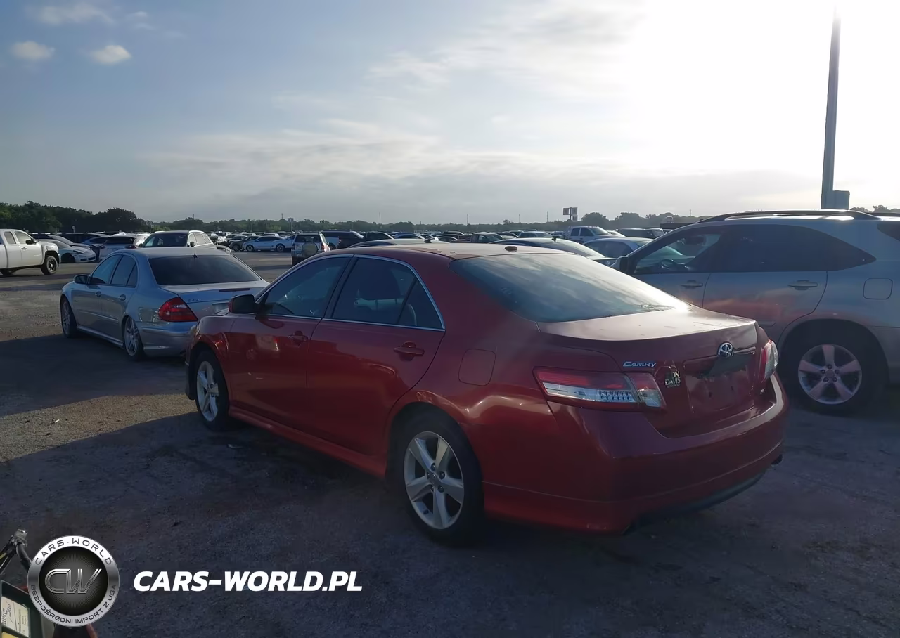 2010 Toyota Camry Se VIN:4T1BF3EK8AU501453 - 3