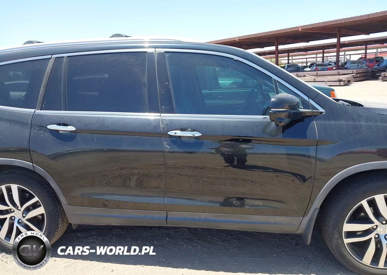 2016 Honda Pilot Touring VIN:5FNYF5H95GB053483 - 13