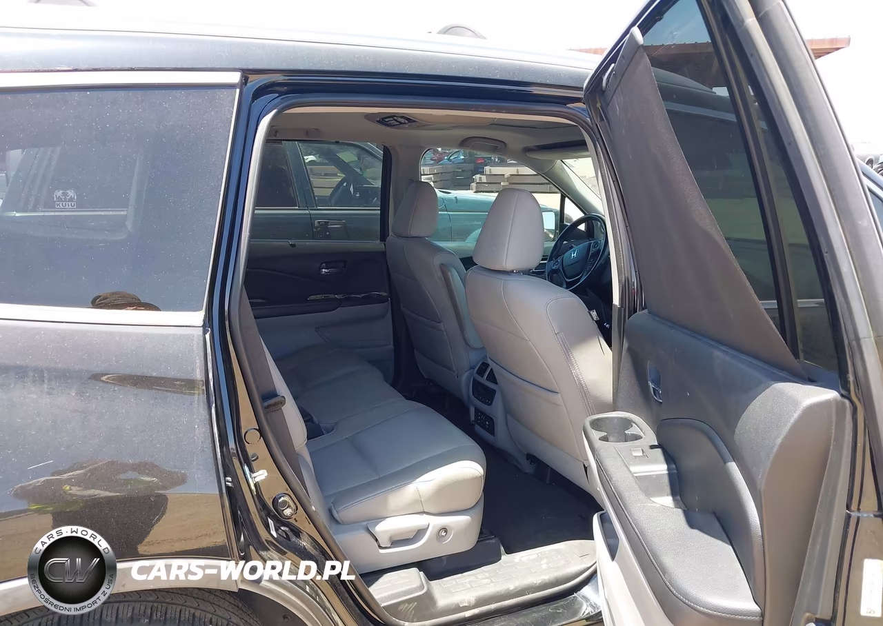 2016 Honda Pilot Touring VIN:5FNYF5H95GB053483 - 8