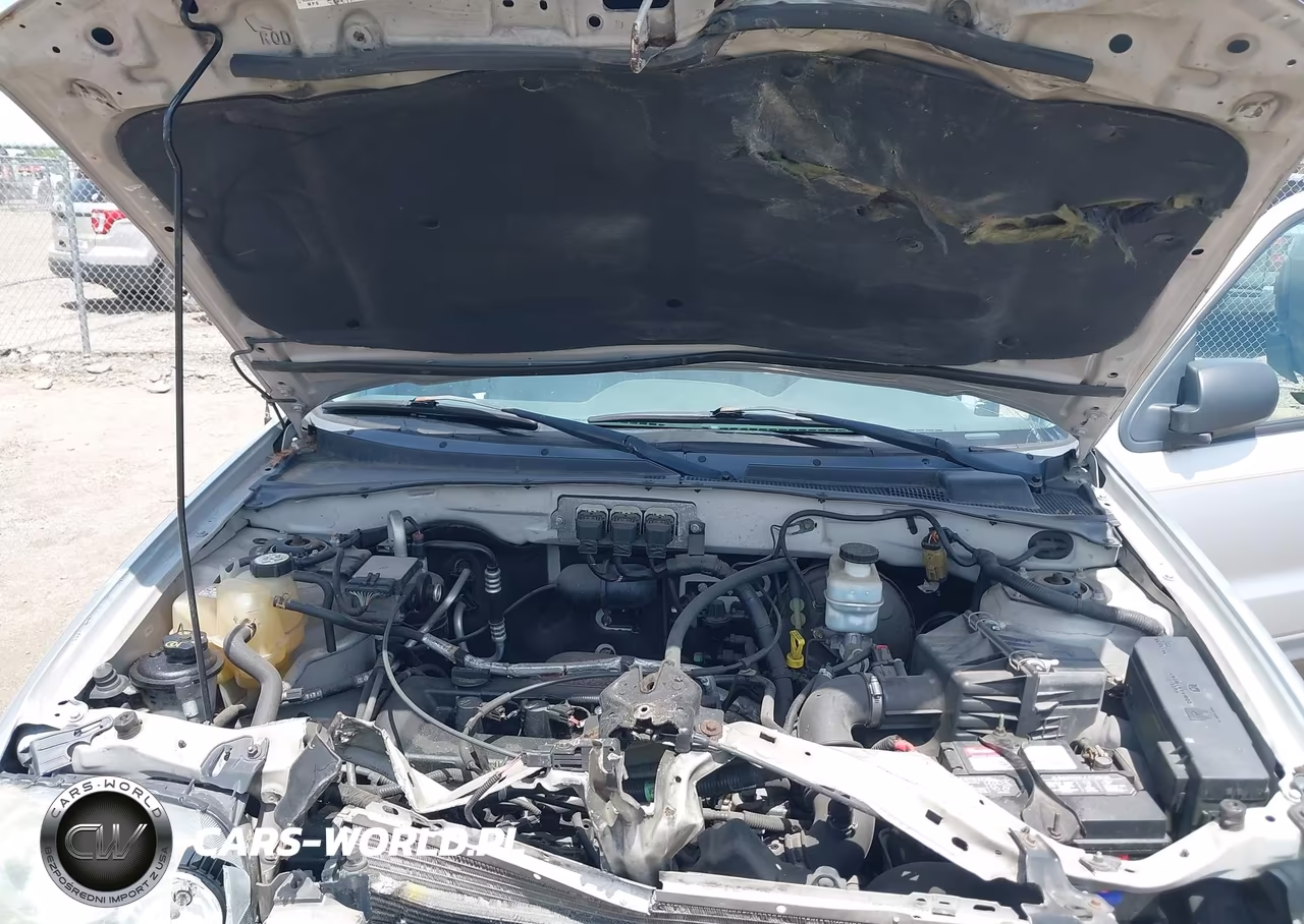 2005 Ford Escape Xlt VIN:1FMCU03Z85KC43770 - 10