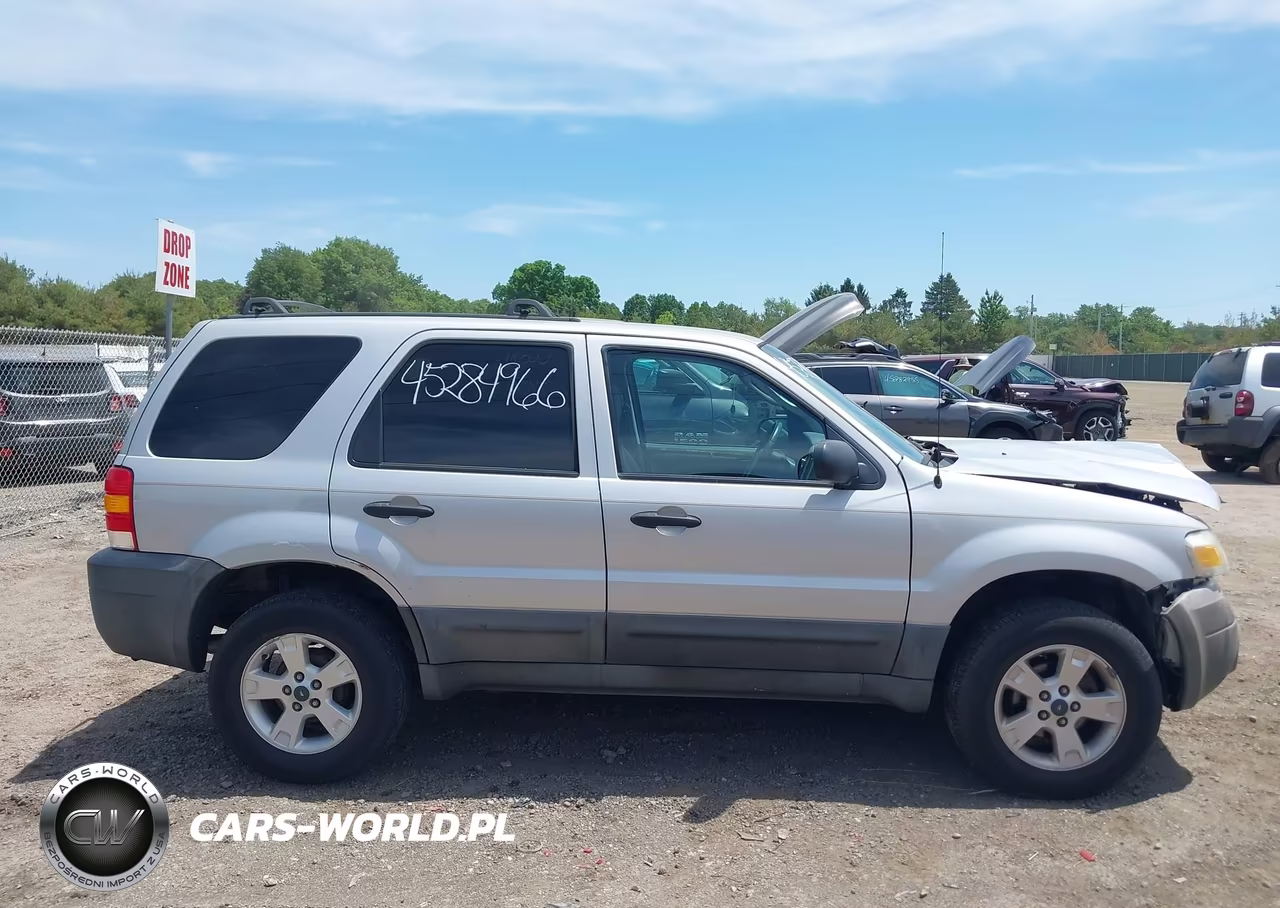 2005 Ford Escape Xlt VIN:1FMCU03Z85KC43770 - 14