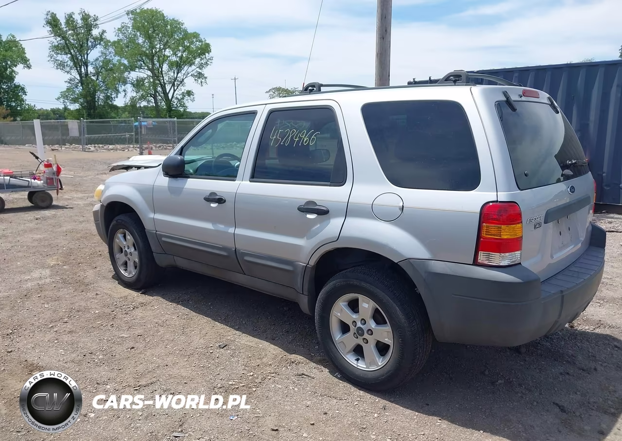 2005 Ford Escape Xlt VIN:1FMCU03Z85KC43770 - 3