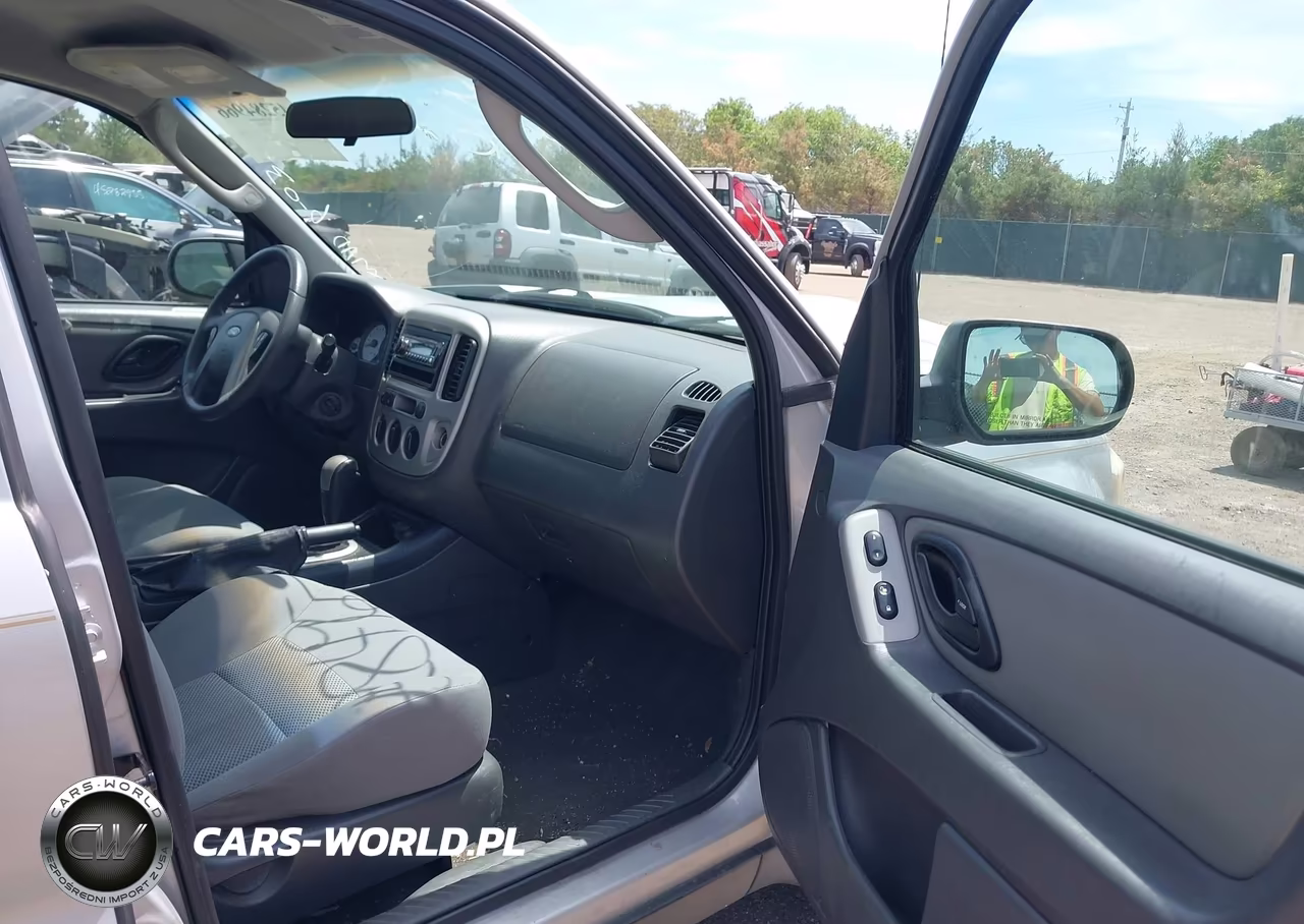 2005 Ford Escape Xlt VIN:1FMCU03Z85KC43770 - 5