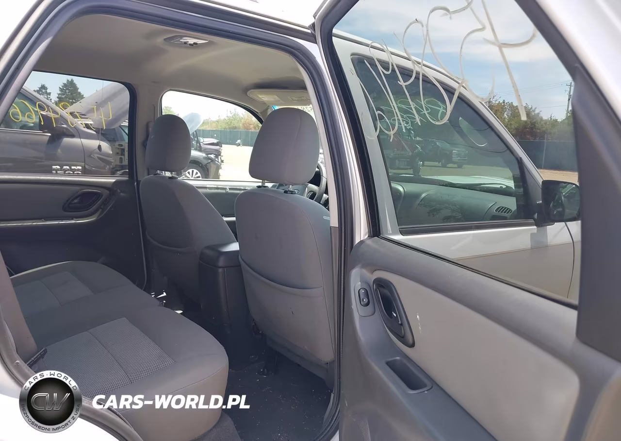 2005 Ford Escape Xlt VIN:1FMCU03Z85KC43770 - 8