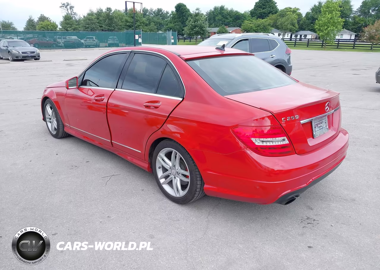2014 Mercedes-Benz C 250 Sport VIN:WDDGF4HB6EA947075 - 3