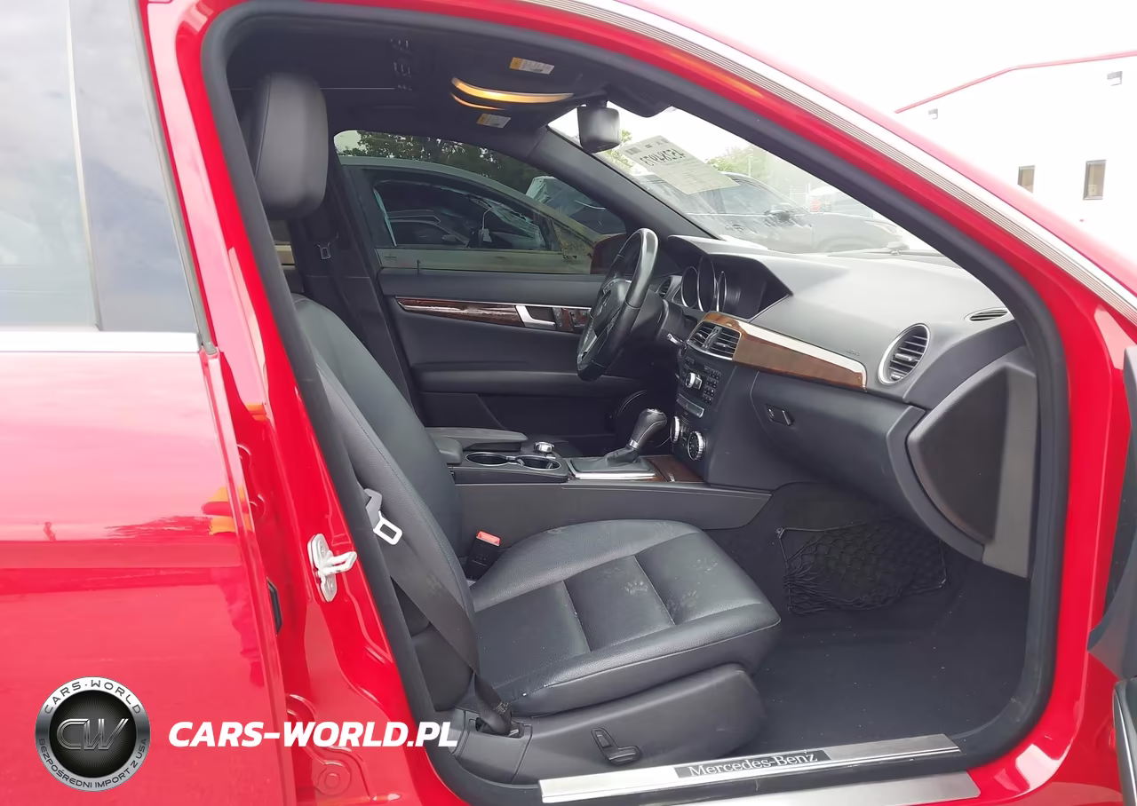2014 Mercedes-Benz C 250 Sport VIN:WDDGF4HB6EA947075 - 5