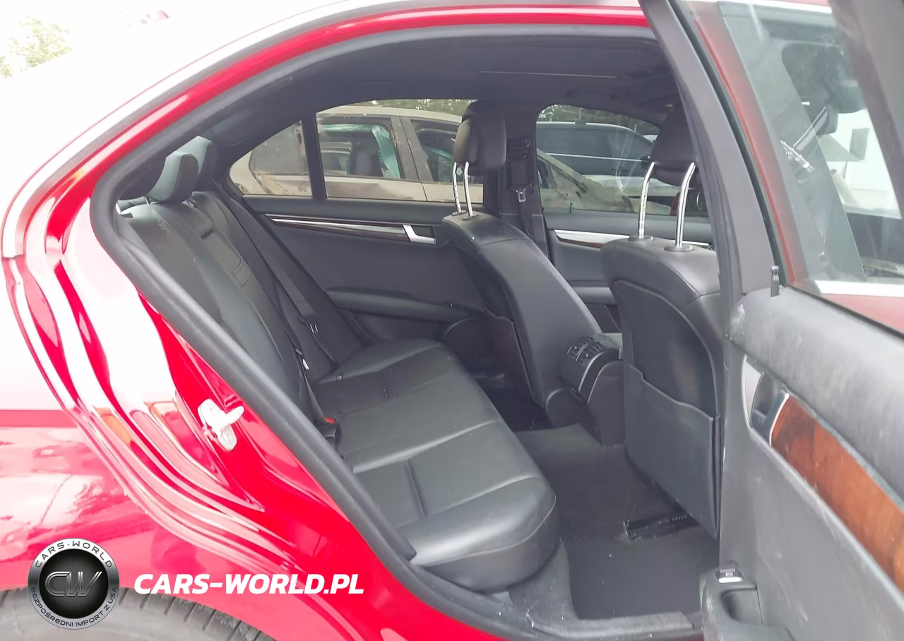 2014 Mercedes-Benz C 250 Sport VIN:WDDGF4HB6EA947075 - 8