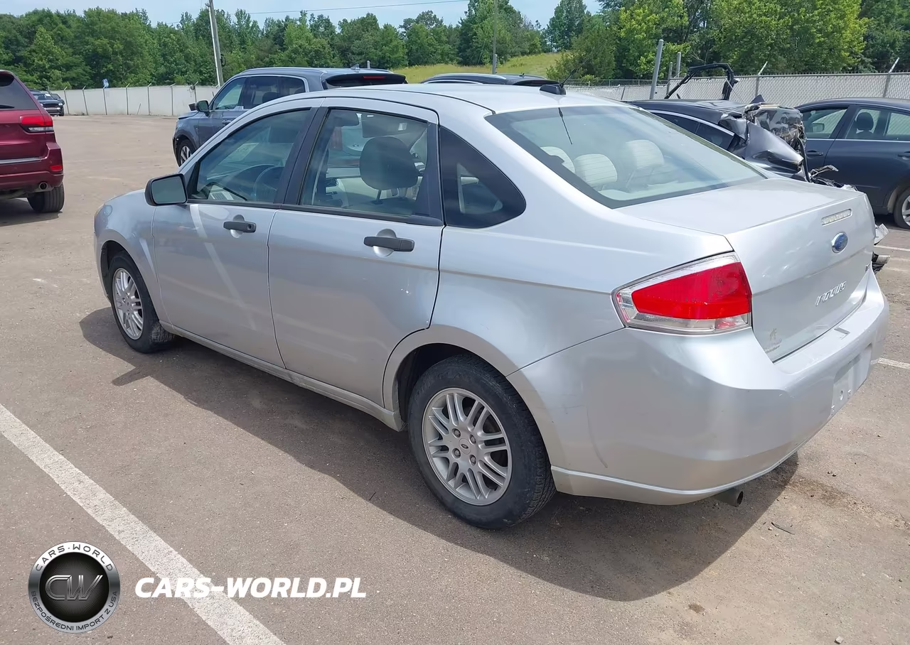 2011 Ford Focus Se VIN:1FAHP3FN3BW165730 - 3