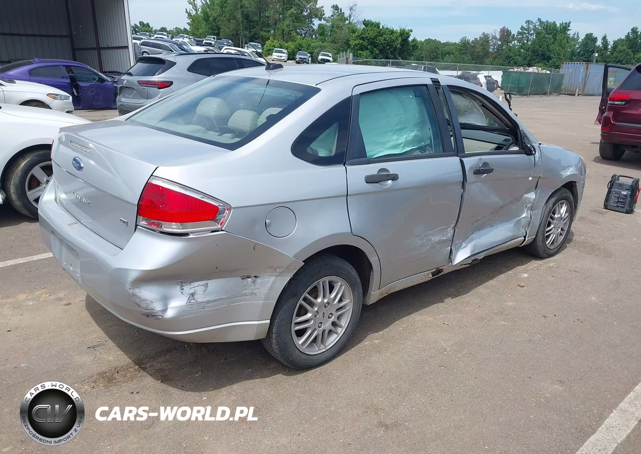 2011 Ford Focus Se VIN:1FAHP3FN3BW165730 - 4