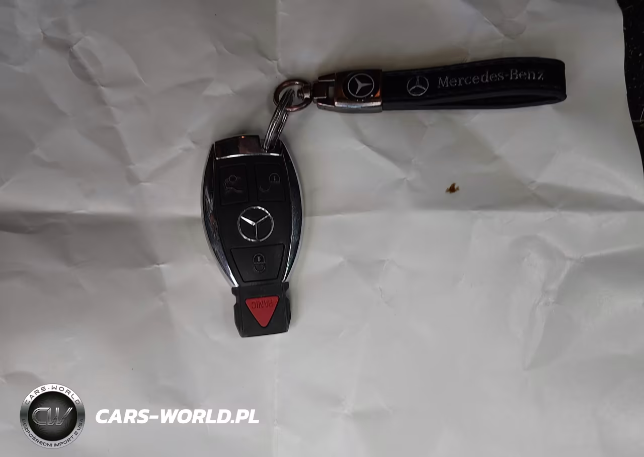 2016 Mercedes-Benz C 300 4Matic VIN:55SWF4KBXGU103676 - 11