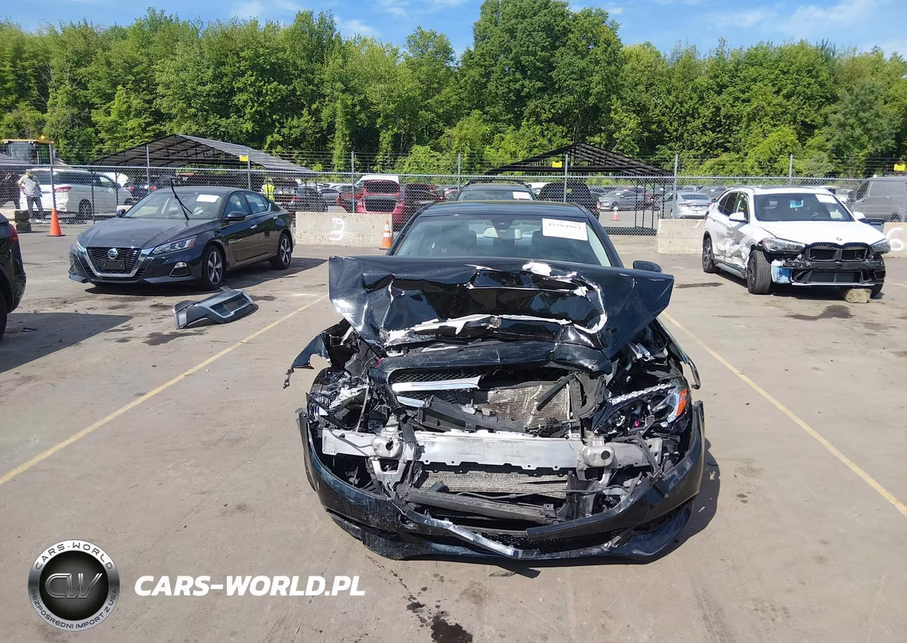 2016 Mercedes-Benz C 300 4Matic VIN:55SWF4KBXGU103676 - 6