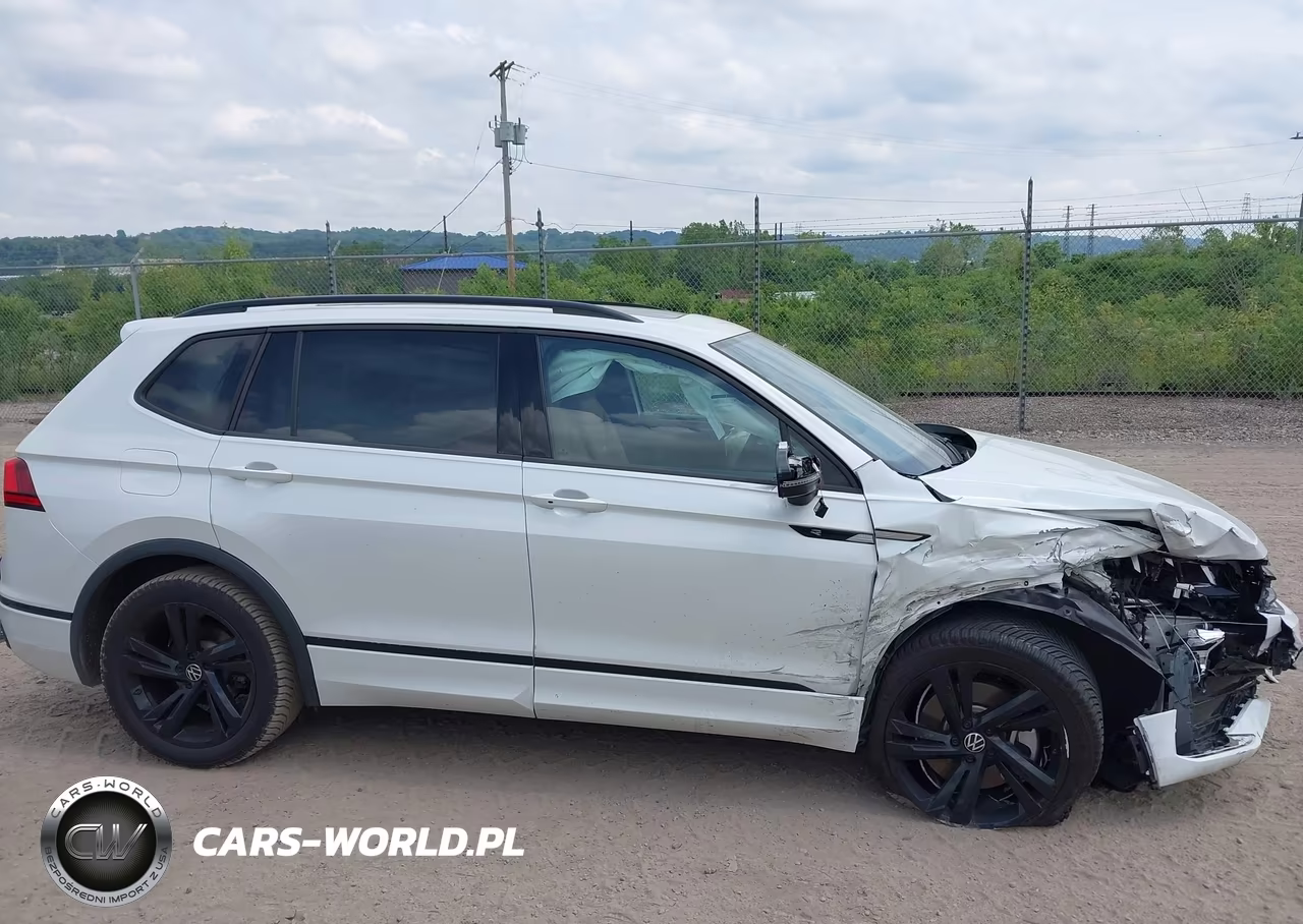 2023 Volkswagen Tiguan 2.0T Se R-Line Black VIN:3VV8B7AX6PM092113 - 14