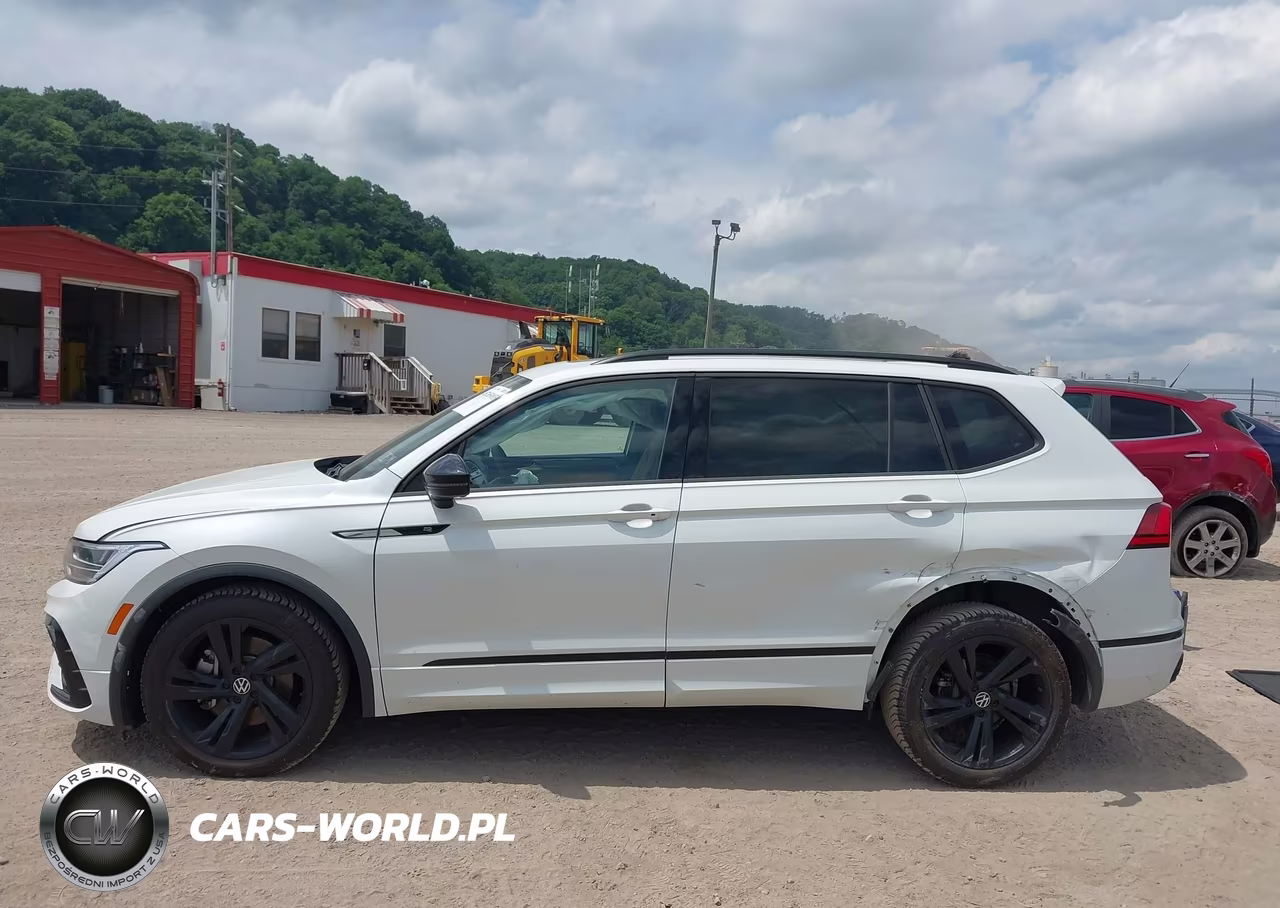 2023 Volkswagen Tiguan 2.0T Se R-Line Black VIN:3VV8B7AX6PM092113 - 15