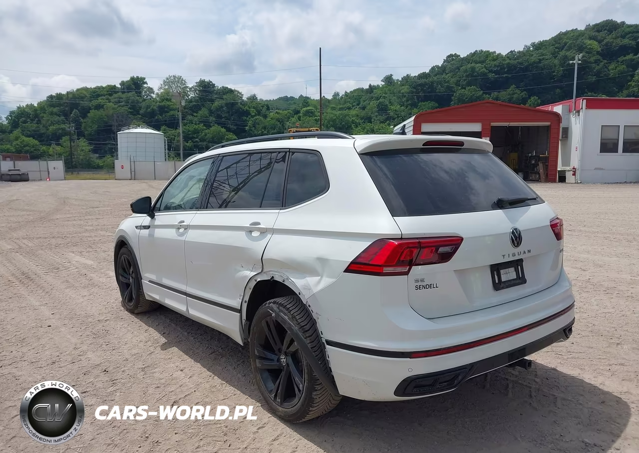 2023 Volkswagen Tiguan 2.0T Se R-Line Black VIN:3VV8B7AX6PM092113 - 3