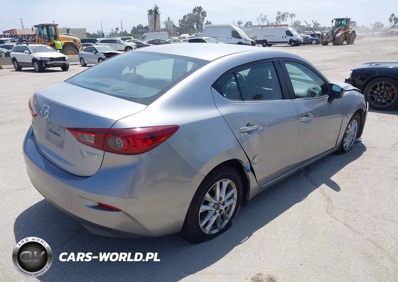 2016 Mazda Mazda3 I Sport VIN:3MZBM1U77GM251371 - 4