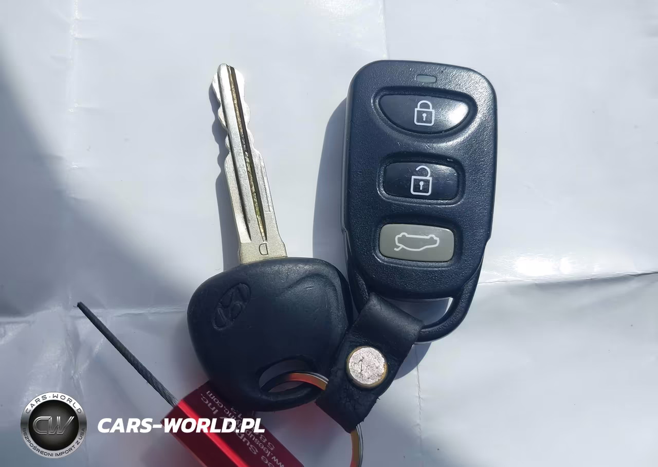 2008 Hyundai Elantra Gls-Se VIN:KMHDU46DX8U499669 - 11