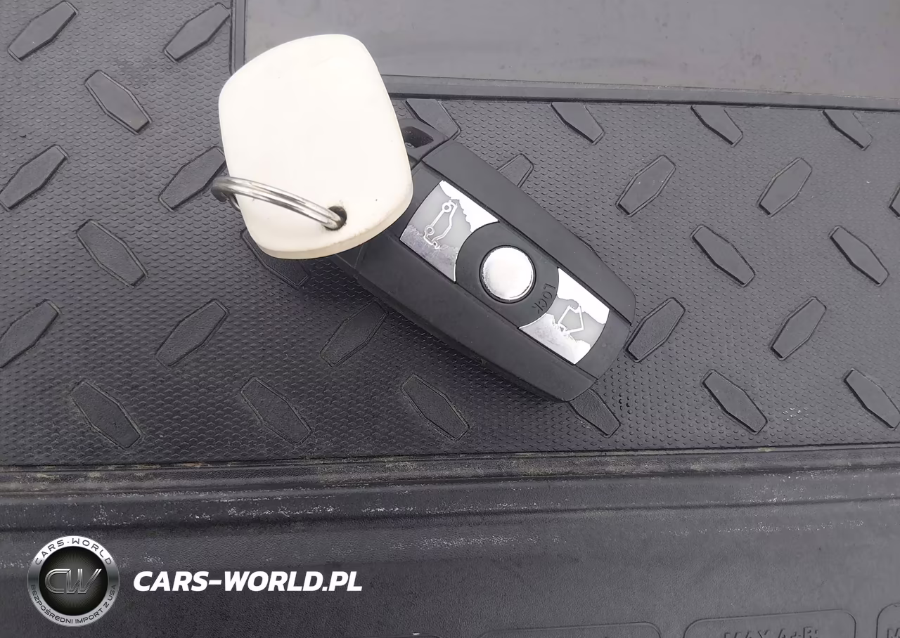 2011 BMW 328I VIN:WBAPH7C59BE674822 - 11