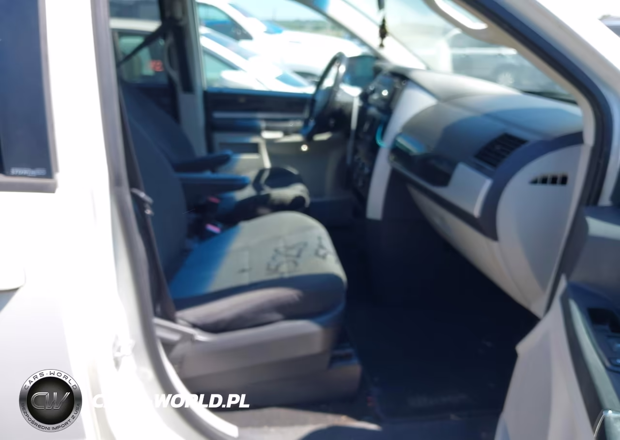 2010 Dodge Grand Caravan Sxt VIN:2D4RN5D15AR483648 - 5