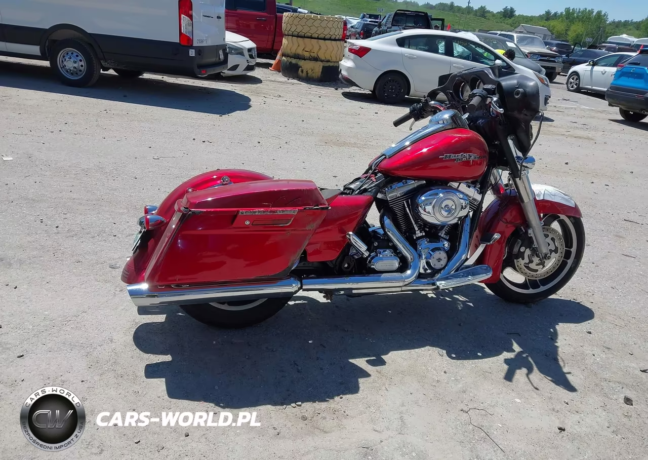 2012 Harley-Davidson Flhx Street Glide VIN:1HD1KBM33CB620623 - 4