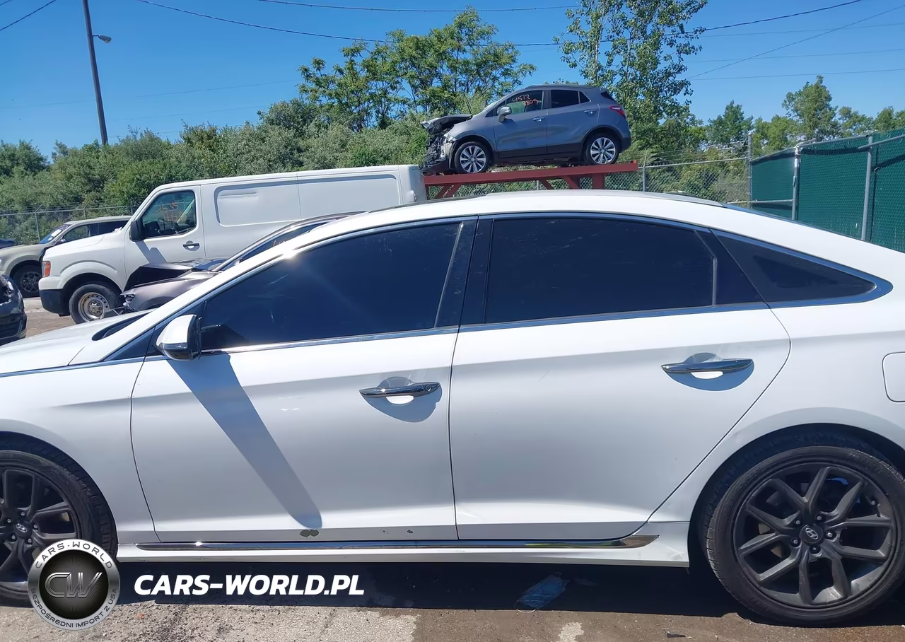 2018 Hyundai Sonata Sport 2.0T VIN:5NPE34AB4JH640687 - 14