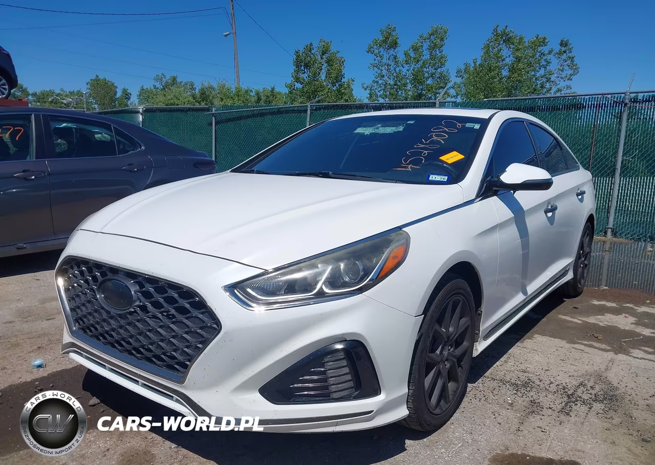 2018 Hyundai Sonata Sport 2.0T VIN:5NPE34AB4JH640687 - 2