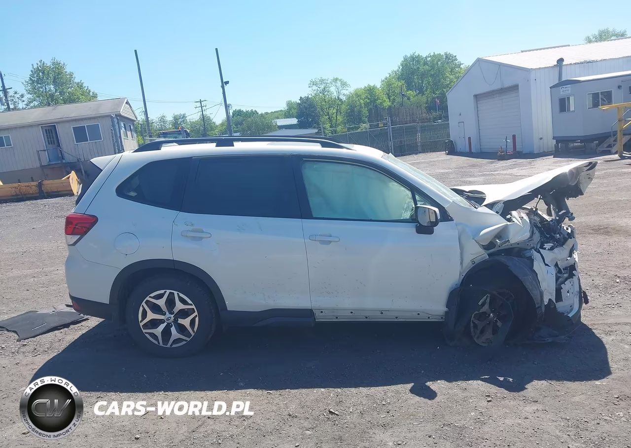 2021 Subaru Forester Premium VIN:JF2SKAJCXMH533029 - 12